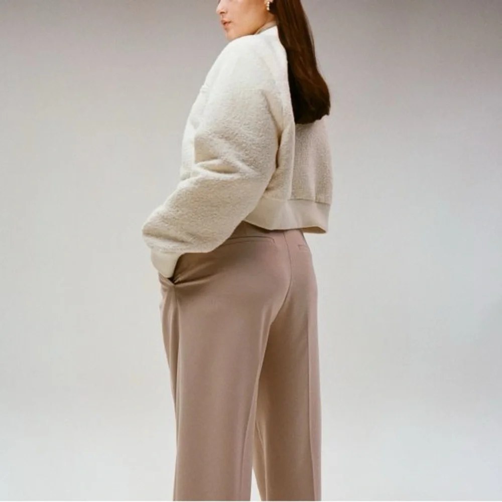 Short bomber jacket - Picture 4 of 7
